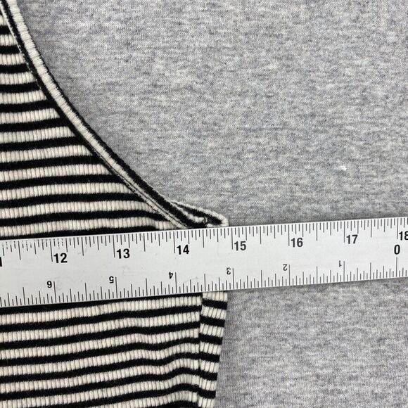 Brandy Melville Top Women One Size Black White Striped Tank Spaghetti Strap Crop - Picture 8 of 10